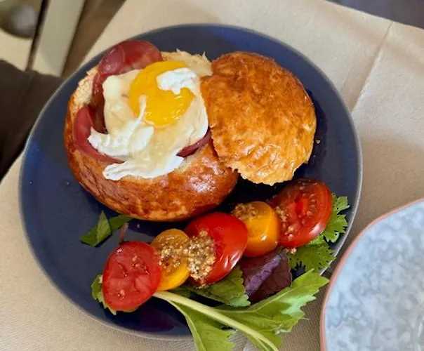 La Maitrise Bed & Breakfast 3*